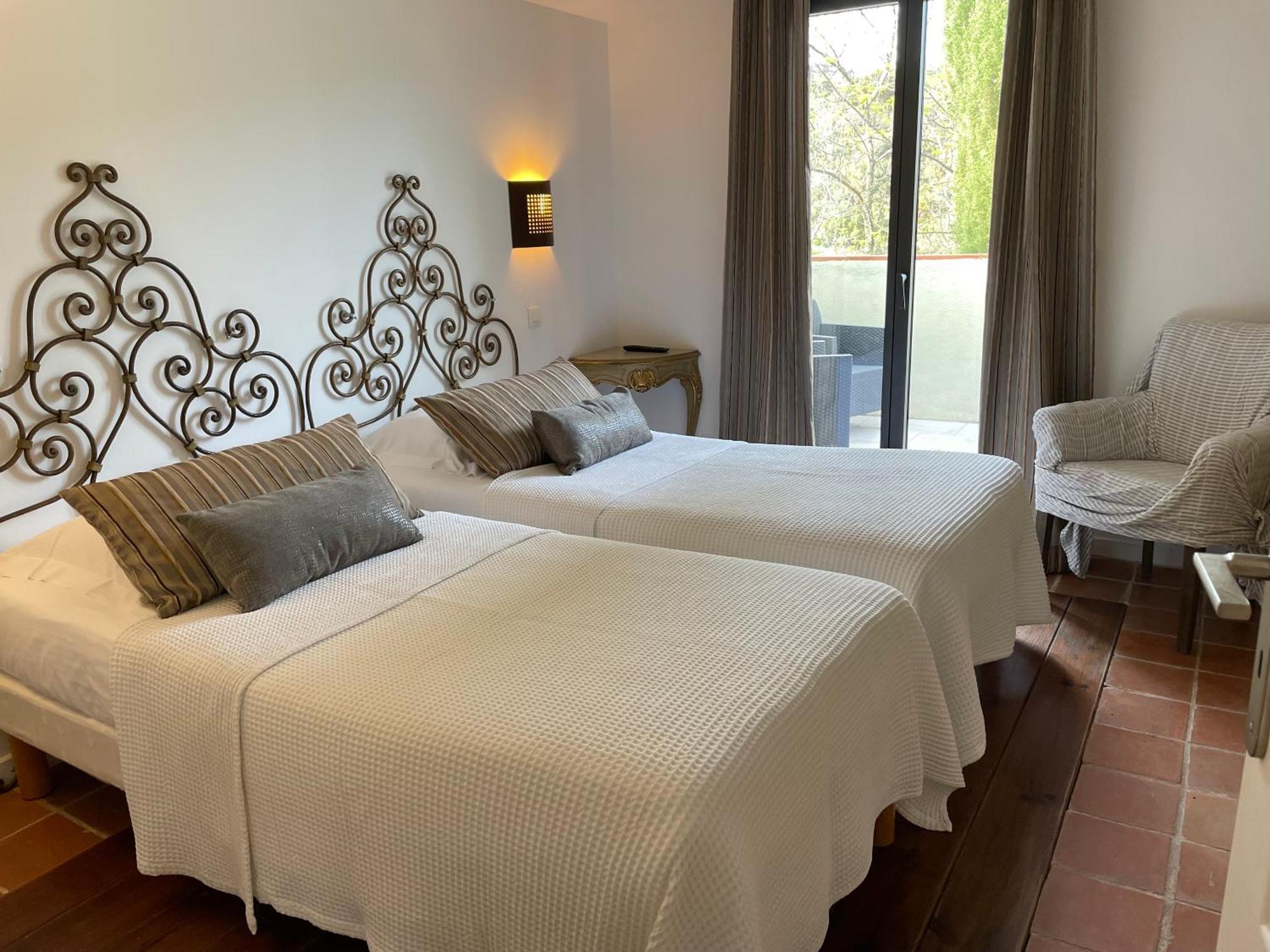 Hotel Le Relais Des Chartreuses Le Boulou Esterno foto
