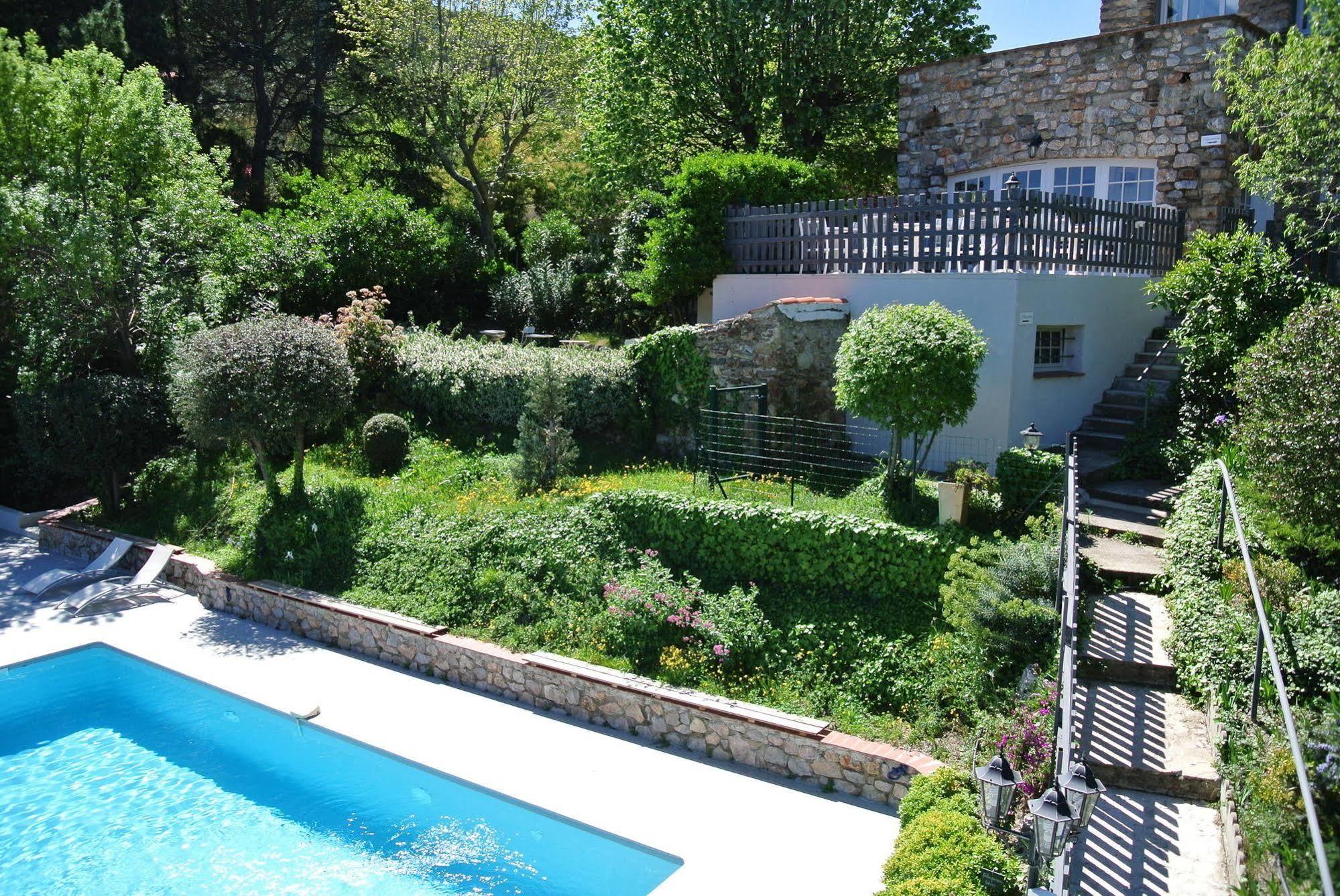 Hotel Le Relais Des Chartreuses Le Boulou Esterno foto